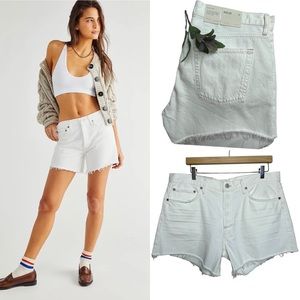 AGOLDE Parker Long Short Loose Fit in Panna Cotta White Button Fly Sz 32